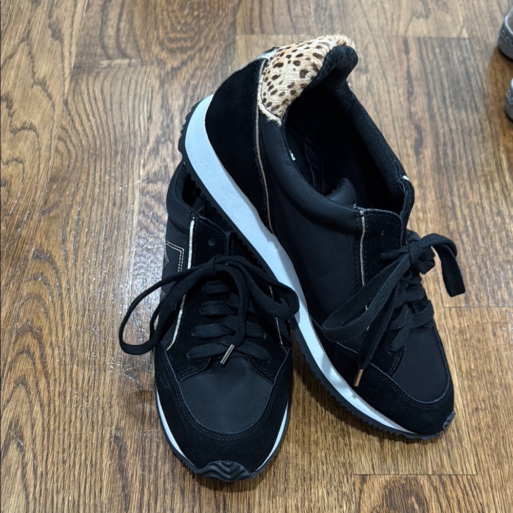 Birdies Black Sneakers - Picture 2 of 5